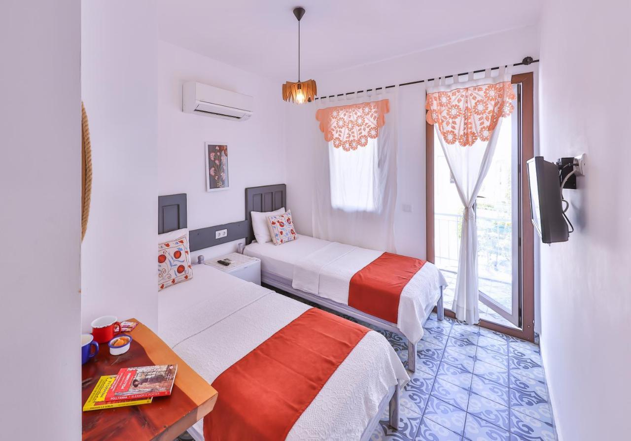 Dantel Butik Ev Pansiyon Kaş Chambre photo