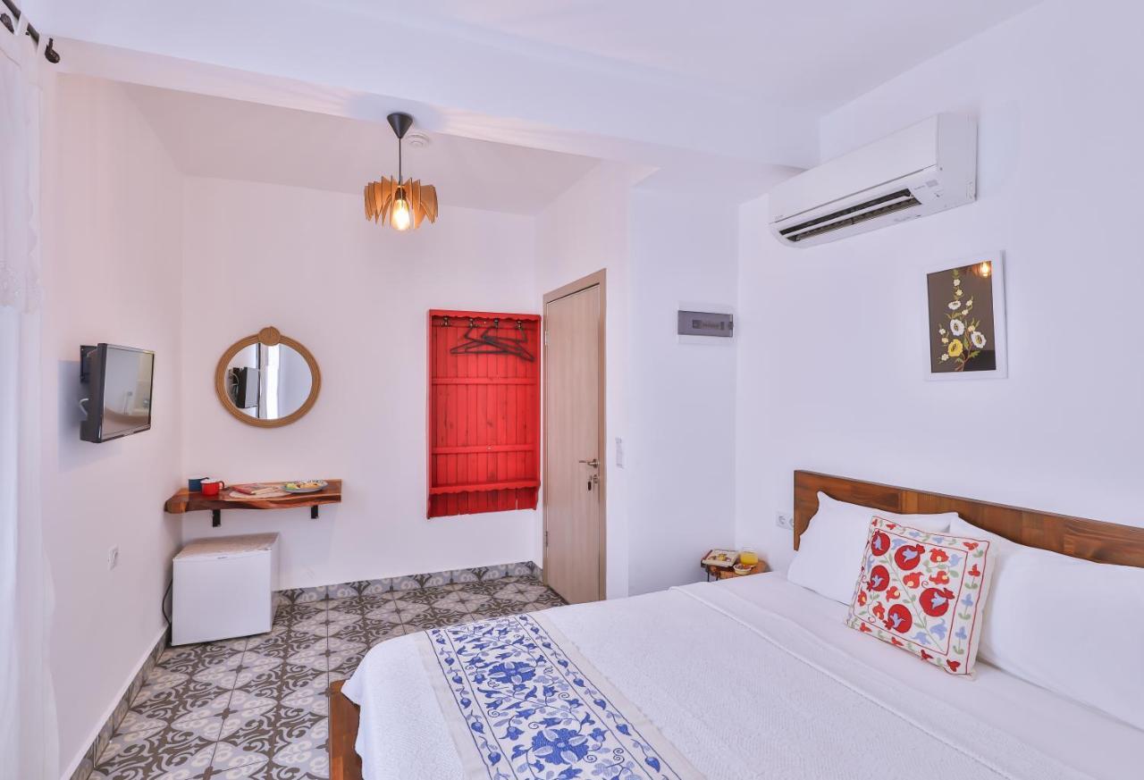 Dantel Butik Ev Pansiyon Kaş Extérieur photo