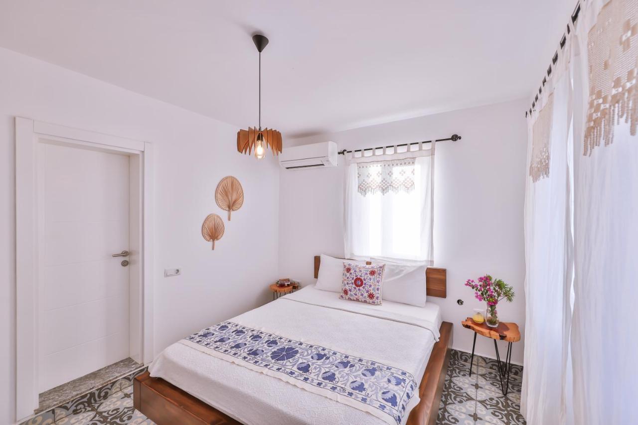 Dantel Butik Ev Pansiyon Kaş Extérieur photo