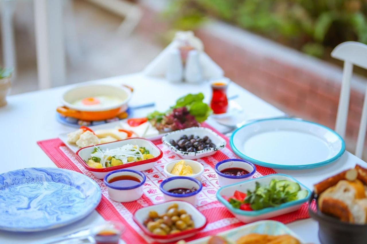 Dantel Butik Ev Pansiyon Kaş Extérieur photo