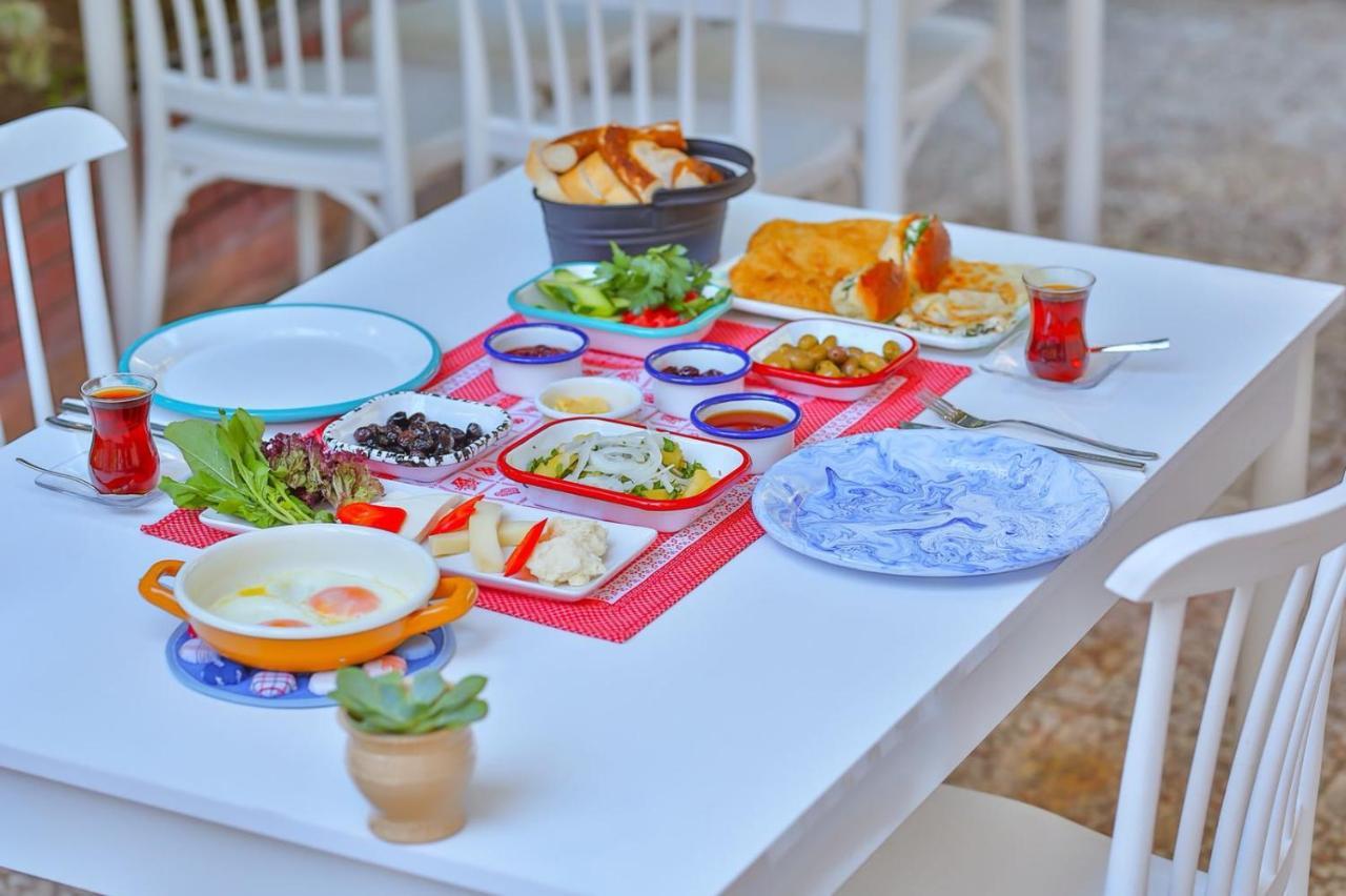 Dantel Butik Ev Pansiyon Kaş Extérieur photo